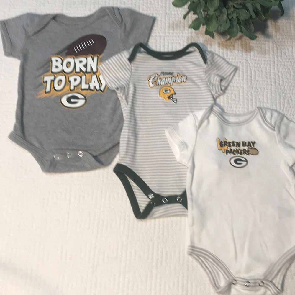 🏈 Green Bay Packers Baby NFL Onesies 3-6 Months football lot of 3